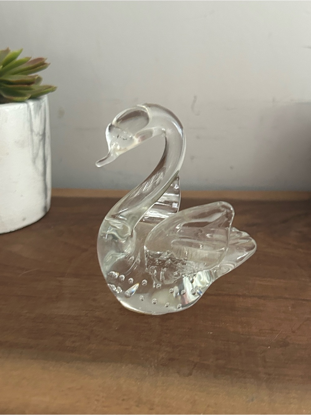 Clear Glass controlled Bubbles Swan Figurine Paperweight